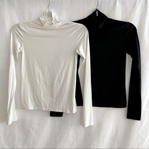 Uniqlo Airism long-sleeve t-shirts (Hana Tajima)